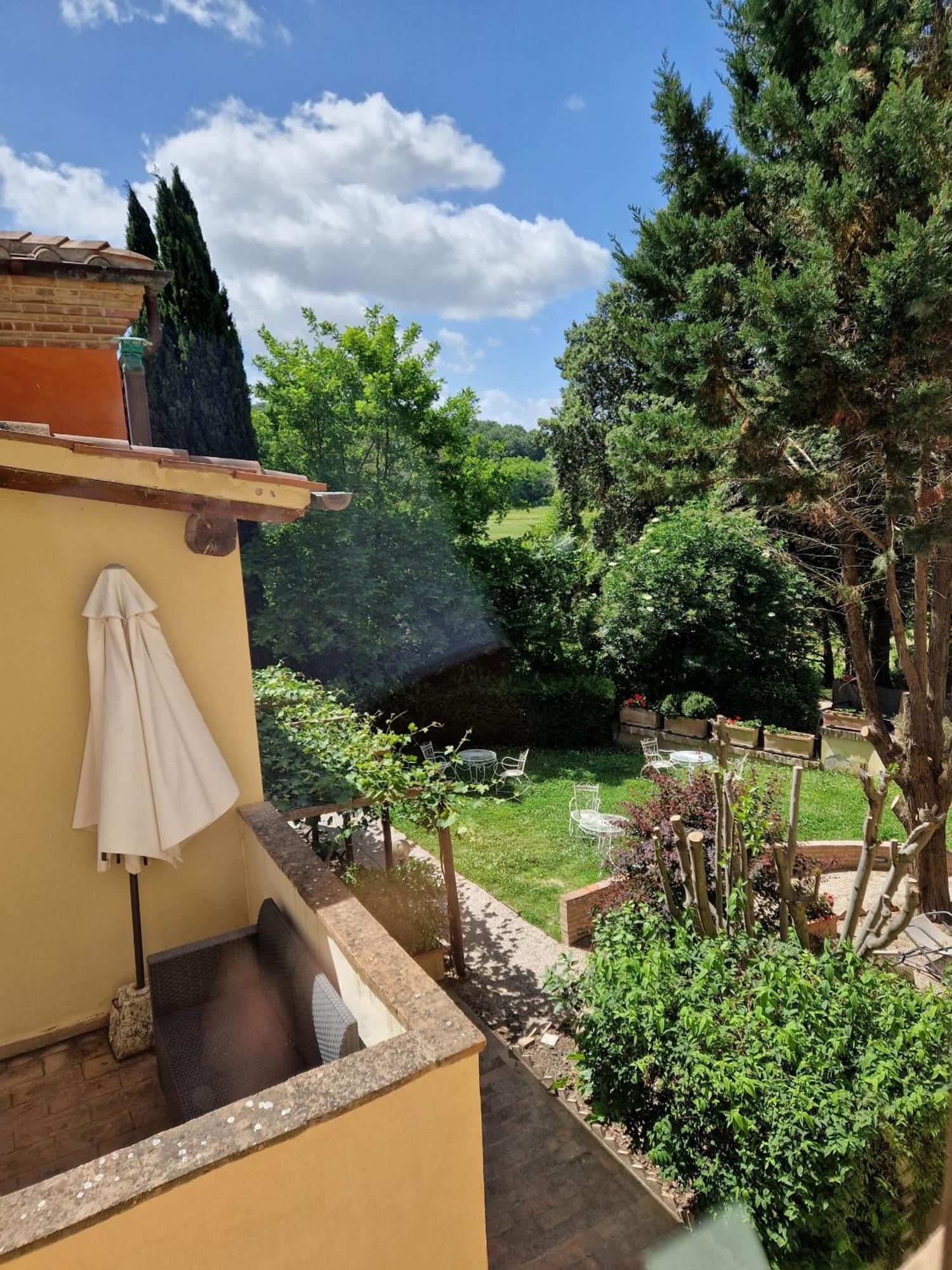Villa Borgo Dolciano à Chiusi Extérieur photo
