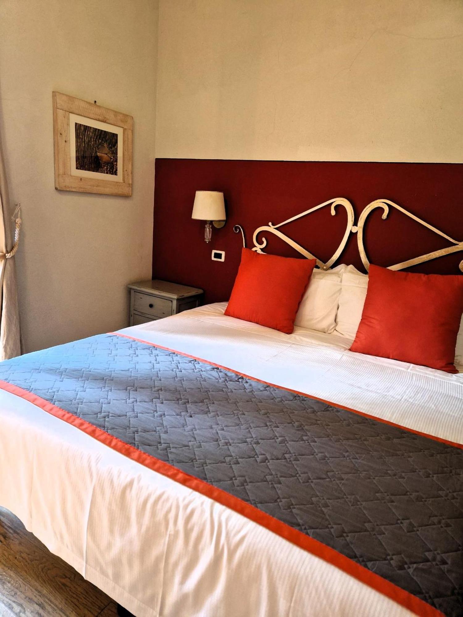 Villa Borgo Dolciano à Chiusi Extérieur photo